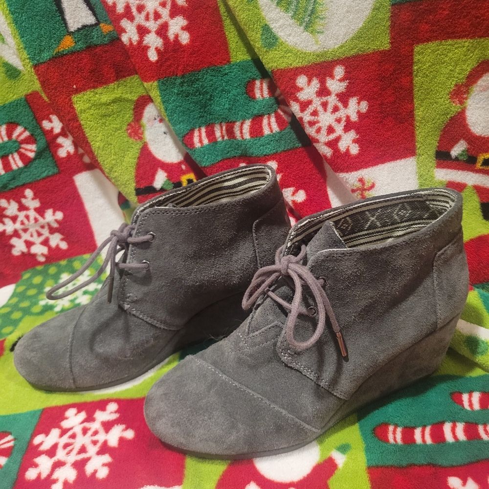 Toms Charcoal Suede Lace-Up Boots